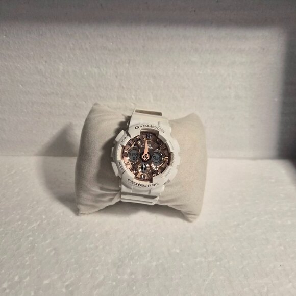 Casio G Shock NWOT condition - White and Rose gold - Picture 1 of 10
